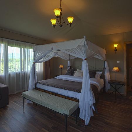 Karibu Camps And Lodges Lions Paw Ngorongoro 卡拉图 外观 照片