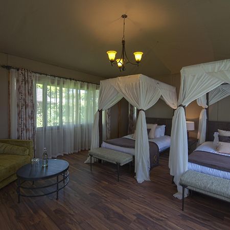 Karibu Camps And Lodges Lions Paw Ngorongoro 卡拉图 外观 照片