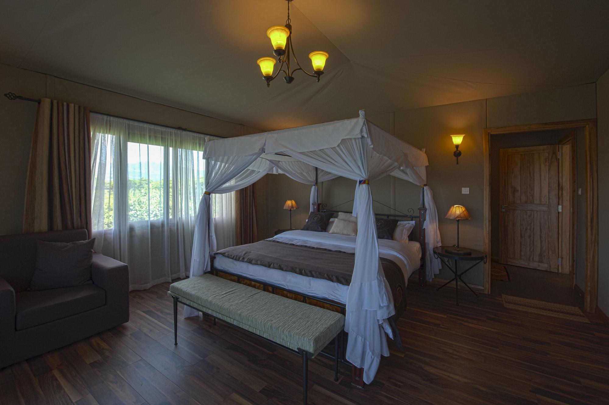 Karibu Camps And Lodges Lions Paw Ngorongoro 卡拉图 外观 照片
