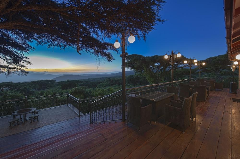 Karibu Camps And Lodges Lions Paw Ngorongoro 卡拉图 外观 照片