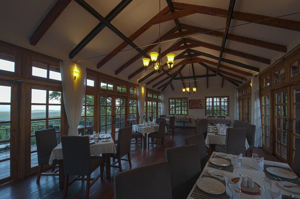 Karibu Camps And Lodges Lions Paw Ngorongoro 卡拉图 外观 照片