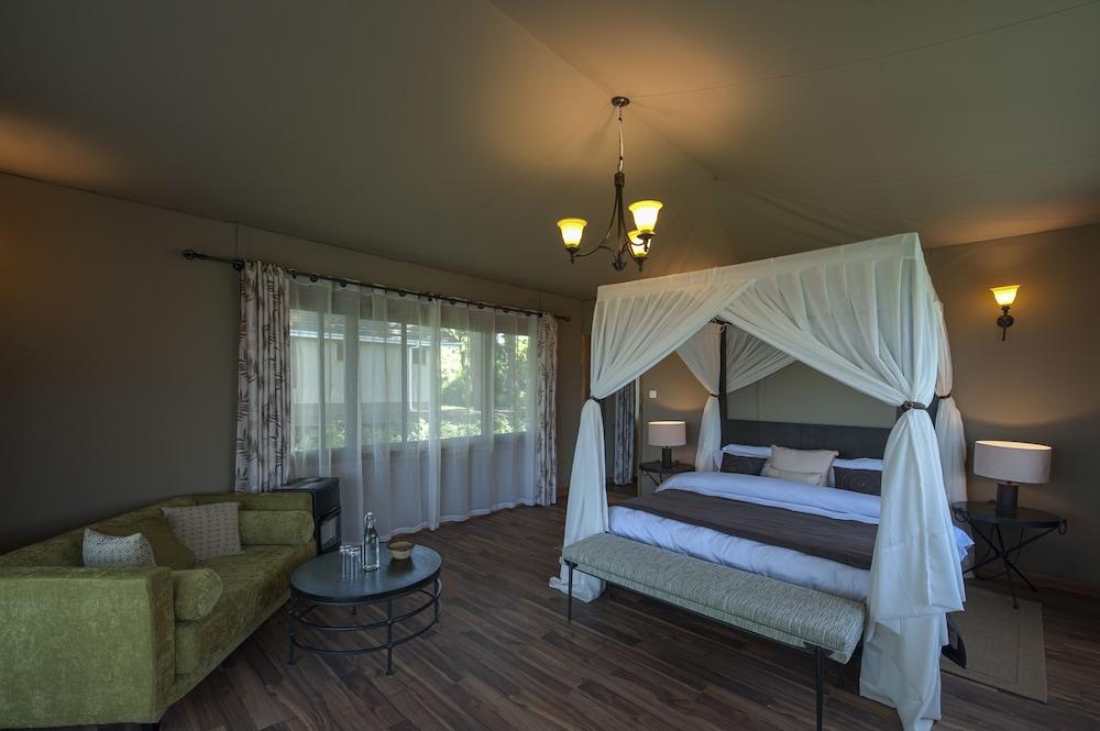 Karibu Camps And Lodges Lions Paw Ngorongoro 卡拉图 外观 照片