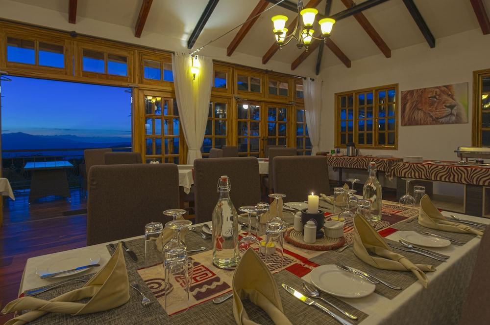 Karibu Camps And Lodges Lions Paw Ngorongoro 卡拉图 外观 照片