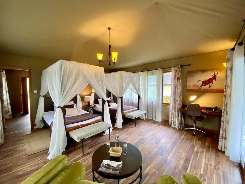 Karibu Camps And Lodges Lions Paw Ngorongoro 卡拉图 外观 照片