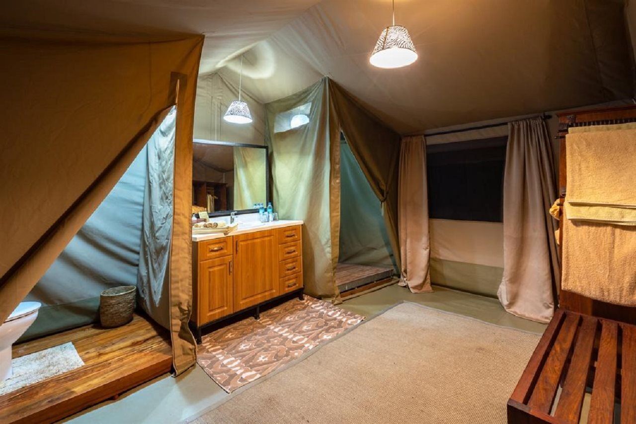 Karibu Camps And Lodges Lions Paw Ngorongoro 卡拉图 外观 照片