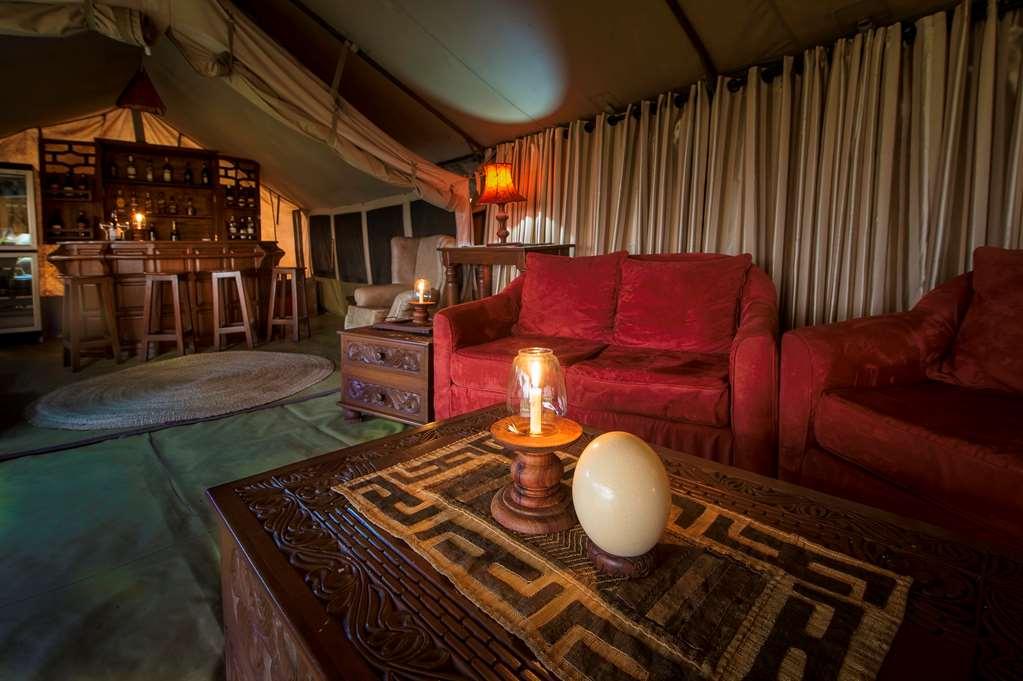 Karibu Camps And Lodges Lions Paw Ngorongoro 卡拉图 餐厅 照片